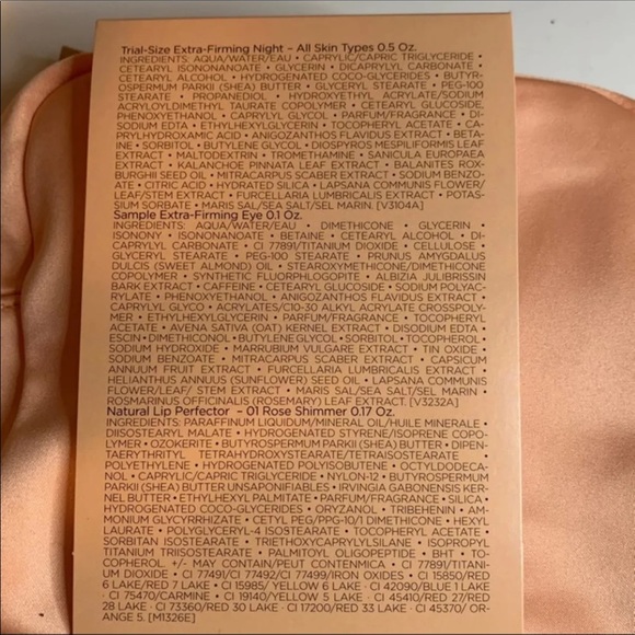 Clarins - Picture 5 of 5